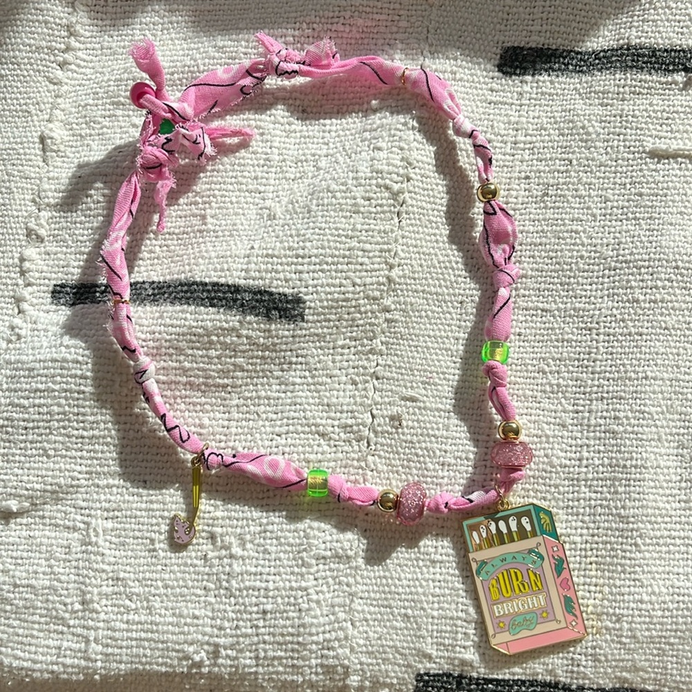 🔥Hand Made Bandana Necklace / ALWAYS BURN BRIGHT BABY 🔥 - Picture 1 of 7